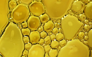 cooking oil bubbles in water