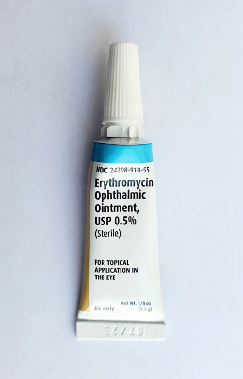 A photo of eye ointment packaged in a small tube.